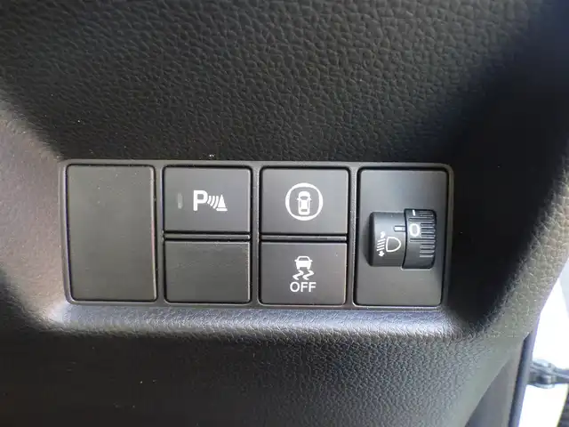 ホンダ フィット e:HEVベーシック 千葉県 2020(令2)年 5.1万km プレミアムサンライトホワイトパール 185/60R15/ワンオーナー/ホンダセンシング/・衝突軽減ブレーキ（CMBS）/・車線維持支援システム（LKAS）/・アダプティブクルーズコントロール（ACC）/・後方誤発進抑制機能/・誤発進抑制機能/純正プレミアムインターナビ/地デジTV/【DVD/CD再生機能　Bluetooth接続】/バックカメラ/LEDヘッドライト/ウインカーミラー/コーナーセンサー/サイド/カーテンエアバッグ/Honda スマートキー