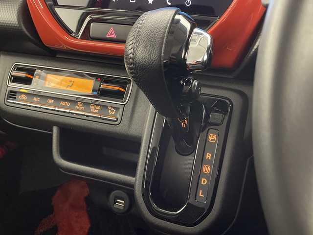 スズキ ハスラー HYBRID X 宮崎県 2020(令2)年 1.7万km バーミリオンオレンジ/ガンメタリック2トーン SUZUKI Safety Support/〇デュアルカメラブレーキサポート/〇後退時ブレーキサポート/〇誤発進抑制機能（前方・後方）/〇車線逸脱警報機能/〇車線逸脱抑制機能/〇ふらつき警報機能/〇標識認識機能/〇オートマチックハイビーム/〇コーナーセンサー/〇先行車発進お知らせ機能/純正9インチHDディスプレイ（ナビ機能）/フルセグTV/CD/DVD/Bluetooth/全方位モニター/シートヒーター/LEDヘッドライト/ビルトインETC/純正15インチAW/アイドリングストップ