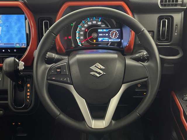 スズキ ハスラー HYBRID X 宮崎県 2020(令2)年 1.7万km バーミリオンオレンジ/ガンメタリック2トーン SUZUKI Safety Support/〇デュアルカメラブレーキサポート/〇後退時ブレーキサポート/〇誤発進抑制機能（前方・後方）/〇車線逸脱警報機能/〇車線逸脱抑制機能/〇ふらつき警報機能/〇標識認識機能/〇オートマチックハイビーム/〇コーナーセンサー/〇先行車発進お知らせ機能/純正9インチHDディスプレイ（ナビ機能）/フルセグTV/CD/DVD/Bluetooth/全方位モニター/シートヒーター/LEDヘッドライト/ビルトインETC/純正15インチAW/アイドリングストップ