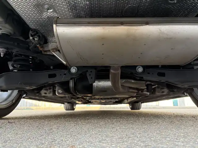 トヨタ カローラツーリング ダブルバイビー 三重県 2021(令3)年 4.6万km プラチナホワイトパールマイカ モデリスタ/　・フロント/　・サイド/　・リアアンダー/トヨタセーフティセンス/　・プリクラッシュセーフティ/　・レーントレーシングアシスト/　・ブラインドスポットモニター/　・クリアランスソナー/　・レーダークルーズコントロール/　・リアクロストラフィックアラート/　・パーキングサポートブレーキ/　・ロードサインアシスト/　・オートハイビーム/純正ナビ/　・AppleCarPlay/　・AndroidAuto/　・Bluetooth/　・フルセグTV/　・ミラキャスト/　・DVD/CD再生/　・USB/純正デジタルインナーミラー/バックガイドカメラ/スポーツモード/プッシュスタート/ハーフレザーシート/D/N席シートヒーター/革巻きステアリング/ステアリングヒーター/ステアリングスイッチ/LEDヘッドライト/LEDフォグライト/オートライト/オートリトラクタブルミラー/ウィンカーミラー/ビルトインETC2.0/ドライブレコーダー前後/後部座席充電用USBポートx２/スペアタイヤ/プライバシーガラス/ドアバイザー/ルーフアンテナ/純正フロアマット/横滑り防止機能/サイド/カーテン/ニーエアバック