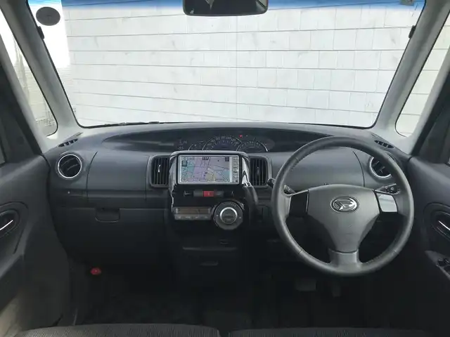 ダイハツ タント カスタム X 栃木県 2011(平23)年 6.2万km ブラックマイカメタリック (株)IDOMが運営する【じしゃロン小山店】の自社ローン対象車両になります。こちらは現金ご利用時の価格です。/自社ローンご希望の方は別途その旨お申付け下さい。//禁煙車/純正フルセグナビ/（CD/DVD/AM/FMラジオ）/スマートキー/片側パワースライドドア/電動格納ドアミラー/パワーウインドウ