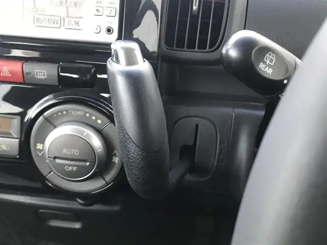 ダイハツ タント カスタム X 栃木県 2011(平23)年 6.2万km ブラックマイカメタリック (株)IDOMが運営する【じしゃロン小山店】の自社ローン対象車両になります。こちらは現金ご利用時の価格です。/自社ローンご希望の方は別途その旨お申付け下さい。//禁煙車/純正フルセグナビ/（CD/DVD/AM/FMラジオ）/スマートキー/片側パワースライドドア/電動格納ドアミラー/パワーウインドウ