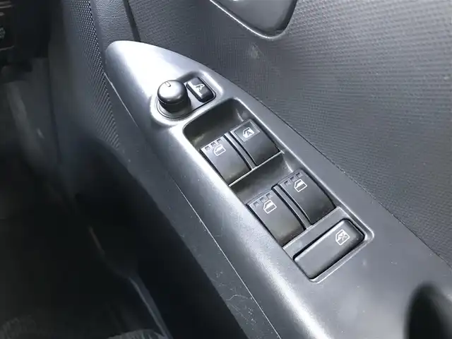 ダイハツ タント カスタム X 栃木県 2011(平23)年 6.2万km ブラックマイカメタリック (株)IDOMが運営する【じしゃロン小山店】の自社ローン対象車両になります。こちらは現金ご利用時の価格です。/自社ローンご希望の方は別途その旨お申付け下さい。//禁煙車/純正フルセグナビ/（CD/DVD/AM/FMラジオ）/スマートキー/片側パワースライドドア/電動格納ドアミラー/パワーウインドウ