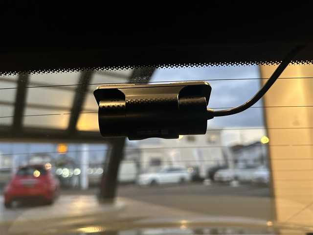 メルセデス・ベンツ Ｍ・ベンツ Ｃ２２０ｄ アバンギャルド　AMGライン 愛知県 2022(令4)年 1.4万km オブシディアンブラック パノラミックスライディングルーフ/ヘッドアップディスプレイ/ブルメスターサウンド/３６０°カメラ/シートヒーター/レーダーセーフティパッケージ/HDDナビ/フルセグテレビ/アイドリングストップ/プッシュスタート/パワーバックドア/ETC/BSM