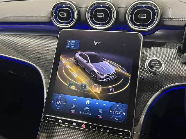 メルセデス・ベンツ Ｍ・ベンツ Ｃ２２０ｄ アバンギャルド　AMGライン 愛知県 2022(令4)年 1.4万km オブシディアンブラック パノラミックスライディングルーフ/ヘッドアップディスプレイ/ブルメスターサウンド/３６０°カメラ/シートヒーター/レーダーセーフティパッケージ/HDDナビ/フルセグテレビ/アイドリングストップ/プッシュスタート/パワーバックドア/ETC/BSM