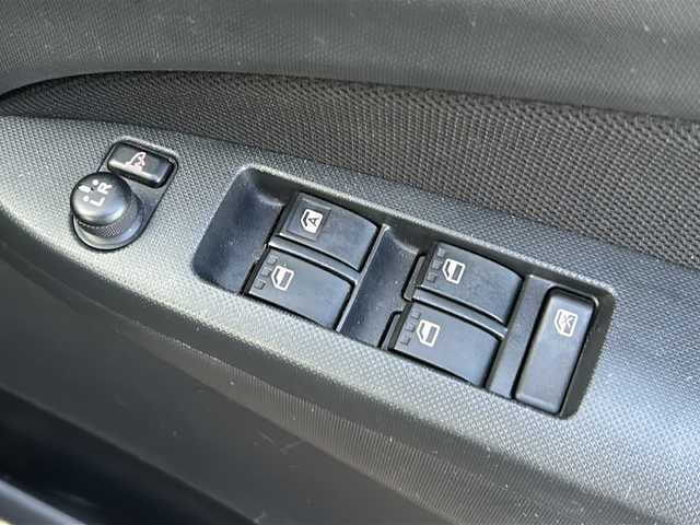 スバル ステラ カスタム RS スマートアシスト 茨城県 2013(平25)年 8.7万km アーバンナイトブルークリスタルメタリック 社外SDナビ【AVIC-MRZ009】/(地デジTV・CD・DVD・BT・ラジオ再生)/社外ドライブレコーダー（フロント・リヤ）/被害軽減システム/プッシュスタート/カーテンシールドエアバック/取扱説明書/保証書