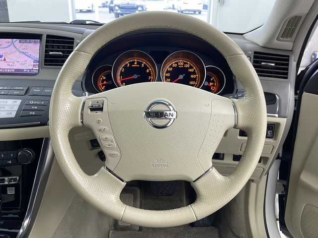 日産 フーガ 350GT FOURシルバーレザ 道央・札幌 2006(平18)年 10.1万km ホワイトパール ・4WD/・純正メーカーナビ  /・DVD/CD//・バックカメラ/サイドカメラ/・レザーシート/D席メモリー付き/・D.N席シートヒーター/エアーシート/・VDC/・ビルトインETC/・HIDライト/オートライト/・社外アルミ/・純正フロアマット