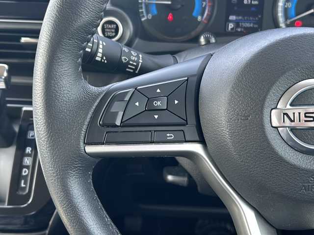 日産 デイズ ハイウェイスターX 福岡県 2019(令1)年 1.5万km スパークリングレッドM 純正9インチSDナビ/【AM/FM/CD/DVD/Bluetooth/フルセグTV】/バックカメラ/ETC2.0/純正前方ドライブレコーダー/【ナビ連動型DJ4-D】/セーフティシールド運転支援機能/・エマージェンシーブレーキ/・車線逸脱警報/ステアリングスイッチ/オートライト/オートライトレベリング/純正フロアマット/純正14インチAW/横滑り防止装置/盗難防止装置/保証書/ナビ取扱説明書