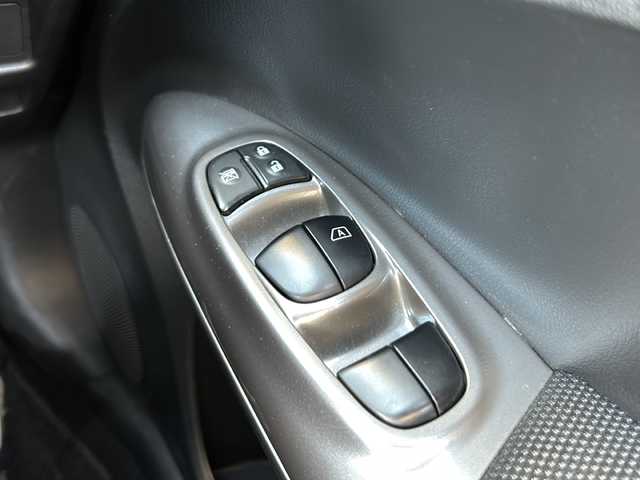 日産 ジューク 15RS タイプV 静岡県 2012(平24)年 11万km アズライトブルー 純正SDナビ/・CD/・ワンセグTV/・AM/・FM/主要装備/・バックカメラ/・ETC/・純正フロアマット/・AC