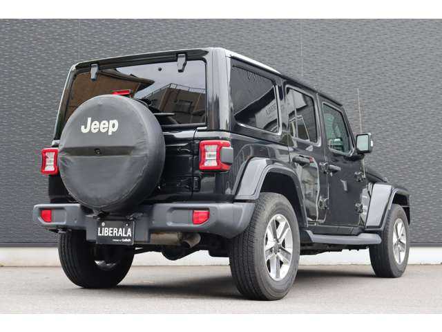 クライスラー・ジープ ジープ ラングラー アンリミテッド サハラ ローンチエディション 大分県 2018(平30)年 7.8万km ブラック ワンオーナー/クルーズコントロール/ブラインドスポットモニター/純正ナビ/Applecarplay/地デジ/Bluetooth/フロントカメラ/バックカメラ/サイドカメラ/黒革/シートヒーター/ステアリングヒーター/純正18インチAW/純正フロアマット/ドライブレコーダー前後/ETC/スマートキー/スペアキー1本
