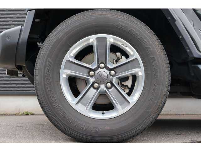 クライスラー・ジープ ジープ ラングラー アンリミテッド サハラ ローンチエディション 大分県 2018(平30)年 7.8万km ブラック ワンオーナー/クルーズコントロール/ブラインドスポットモニター/純正ナビ/Applecarplay/地デジ/Bluetooth/フロントカメラ/バックカメラ/サイドカメラ/黒革/シートヒーター/ステアリングヒーター/純正18インチAW/純正フロアマット/ドライブレコーダー前後/ETC/スマートキー/スペアキー1本
