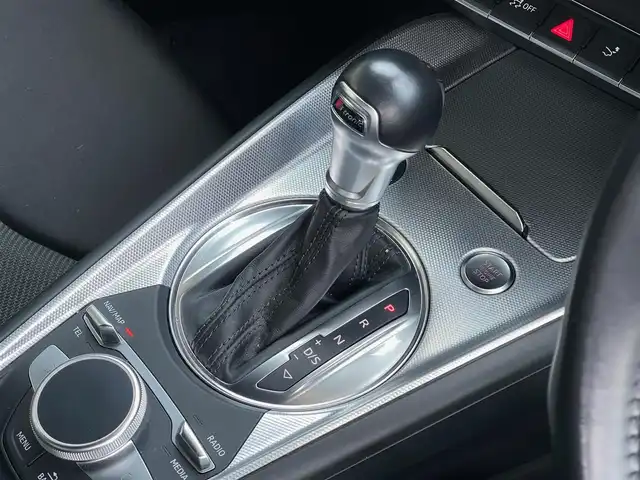 アウディ ＴＴクーペ 1．8TFSI 1st E 山梨県 2017(平29)年 6.4万km グレイシアホワイトメタリック マトリクスLEDヘッドライト/REMUSマフラー/WORK19インチAW/後期グリル/純正MMIナビ/バックカメラ/フルセグTV/バーチャルコックピット/クルコン/サイドアシスト/レーンキープ/ETC