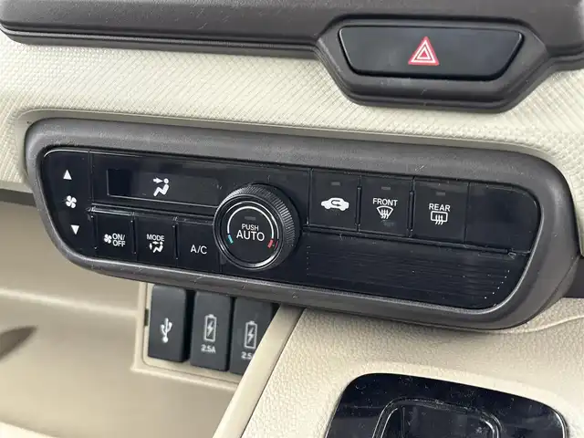 ホンダ Ｎ ＢＯＸ G L ホンダセンシング 大分県 2018(平30)年 9.1万km プラチナホワイトパール ・純正ナビ(CD.DVD.SD.BT.USB)/・バックカメラ/・フルセグテレビ/・衝突軽減ブレーキ/・リアセンサー/・片側パワースライドドア/・レーダークルーズコントロール/・ETC/・ステアリングリモコン/・スマートキー/・プッシュスタート