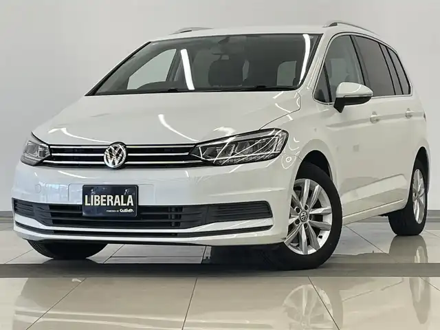 フォルクスワーゲン ゴルフ トゥーラン TSI コンフォートライン 岡山県 2018(平30)年 4.3万km ピュアホワイト VW純正ナビ/リアカメラ/ACC/アップルカープレイ/アンドロイドオート/ルーコンソール/フルセグTV/アイドリングストップ/オートライト/フロントアシスト（プリクラッシュブレーキ）/疲労検知システム/プロアクティブ・オキュパントプロテクション/オートワイパー/ESC/ブレーキAH