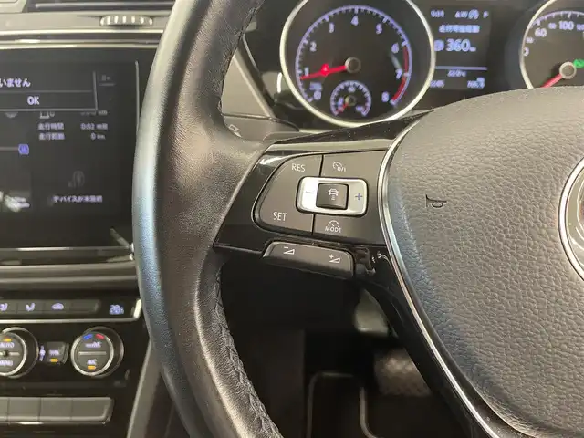 フォルクスワーゲン ゴルフ トゥーラン TSI コンフォートライン 岡山県 2018(平30)年 4.3万km ピュアホワイト VW純正ナビ/リアカメラ/ACC/アップルカープレイ/アンドロイドオート/ルーコンソール/フルセグTV/アイドリングストップ/オートライト/フロントアシスト（プリクラッシュブレーキ）/疲労検知システム/プロアクティブ・オキュパントプロテクション/オートワイパー/ESC/ブレーキAH