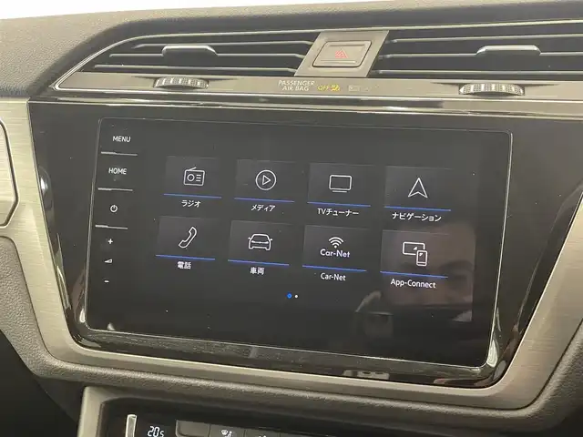 フォルクスワーゲン ゴルフ トゥーラン TSI コンフォートライン 岡山県 2018(平30)年 4.3万km ピュアホワイト VW純正ナビ/リアカメラ/ACC/アップルカープレイ/アンドロイドオート/ルーコンソール/フルセグTV/アイドリングストップ/オートライト/フロントアシスト（プリクラッシュブレーキ）/疲労検知システム/プロアクティブ・オキュパントプロテクション/オートワイパー/ESC/ブレーキAH