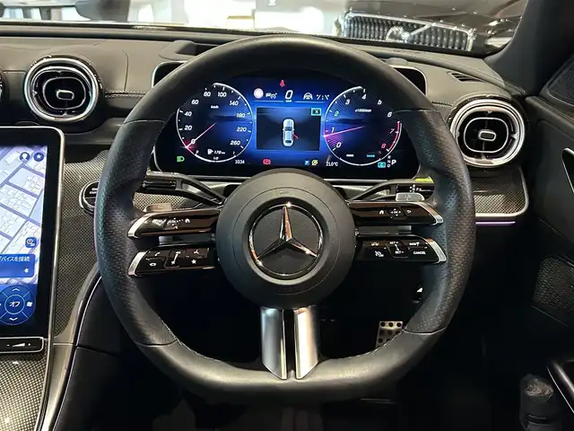 メルセデス・ベンツ Ｍ・ベンツ Ｃ２００ 4マチック AVG AMGライン 道央・札幌 2022(令4)年 0.8万km オブシディアンブラック AMGラインパッケージ/パノラミックスライディングルーフ/レザーエクスクルーシブパッケージ/　・ヘッドアップディスプレイ/　・MBUXARナビゲーション/オブシディアンブラック/レーダーセーフティパッケージ/360°カメラ/DIGITALライト/アダプティブハイビームアシスト/本革シート/シートヒーター/フルセグテレビ/USB/BT/AppleCarPlay/AndroidAuto
