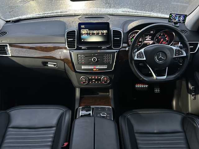 メルセデス・ベンツ ＧＬＳ３５０ｄ 4マチックスポーツ 新潟県 2016(平28)年 3.5万km ダイヤモンドホワイト パノラミックスライディングルーフ/ダウンヒルスピードレギュレーション/AIRマティックサスペンション/・INDIV/SPORT/COMFORT/SNOW/Offroad/COMANDシステム/・８インチワイドディスプレイ/・HDDナビゲーション/・フルセグ/DVD/CD/USB/Bluetooth/・AppleCarPlay/ETC2.0/360°カメラシステム/サイドビューカメラ/パーキングアシストリアビューカメラ/レーダーセーフティパッケージ/・飛出し検知機能付きブレーキアシスト/・被害軽減ブレーキ付後方衝突警告システム/・PRE-SAFEブレーキ/・アクティイブレーンキープアシスト/・アクティブブラインドスポットモニター/・ディストロニック・プラス/・チャイルドセーフティシートセンサー（助手席）/LEDコーナリングライト/温冷機能付カップホルダー（前席）/３ゾーンクライメートコントロール/ナッパレザーシート/シートヒーター（1列目/2列目）