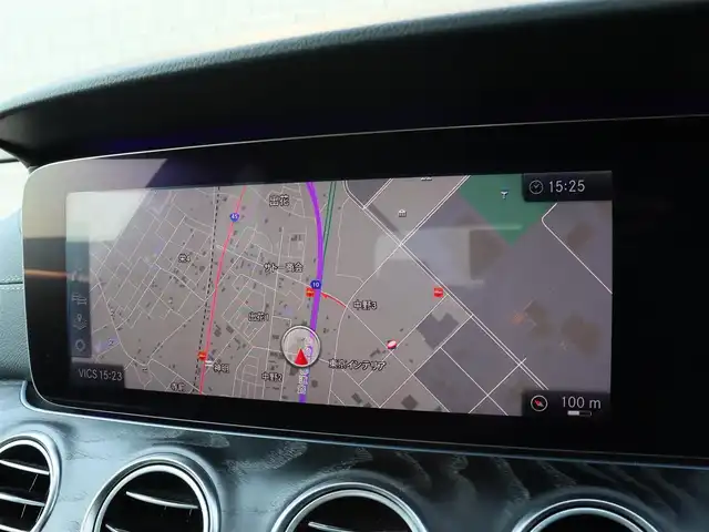 メルセデス・ベンツ Ｅ２２０ｄ アバンギャルド スポーツ 宮城県 2017(平29)年 7万km イリジウムシルバー レーダーセーフティパッケージ/レザーエクスクルーシブパッケージ/エアバランスパッケージ/パノラマサンルーフ/Burmesterサウンド/アダプティブクルーズコントロール/レーンキープアシスト/リモートパーキングアシスト/黒革シート/ヘッドアップディスプレイ/純正HDDナビ(BT/USB/CarPlay/AndoidAuto)/全方位カメラ/フルセグＴＶ/パワーシート(D・N)/シートヒーター(D・N)/LEDライト/オートライト/オートハイビーム/ETC/ドライブレコーダー(前方のみ)/キーレスゴー