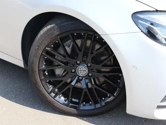 メルセデス・ベンツ Ｅ２２０ｄ アバンギャルド スポーツ 宮城県 2017(平29)年 7万km イリジウムシルバー レーダーセーフティパッケージ/レザーエクスクルーシブパッケージ/エアバランスパッケージ/パノラマサンルーフ/Burmesterサウンド/アダプティブクルーズコントロール/レーンキープアシスト/リモートパーキングアシスト/黒革シート/ヘッドアップディスプレイ/純正HDDナビ(BT/USB/CarPlay/AndoidAuto)/全方位カメラ/フルセグＴＶ/パワーシート(D・N)/シートヒーター(D・N)/LEDライト/オートライト/オートハイビーム/ETC/ドライブレコーダー(前方のみ)/キーレスゴー