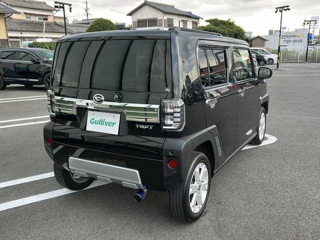 ダイハツ タフト G ターボ ダーククロムベンチャー 岐阜県 2023(令5)年 2.5万km 黒 登録時走行距離24169km/純正SDナビ7インチ/フルセグ/バックモニター/サンルーフ/LEDヘッドライト/レーダークルーズ/ターボ/コーナーセンサー前後/ドライブレコーダー前後/シートヒーター前席/ワンオーナー/スマートキー/社外マフラー/アイドリングストップ/プッシュスタート/AUX可/ETC/社外マット/純正AW/オートライト/衝突軽減システム/HDMI可