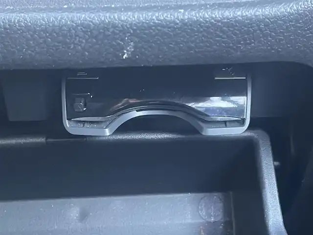 日産 セレナ ハイウェイスター Sハイブリッド 岐阜県 2014(平26)年 8.4万km ダイヤモンドブラック (株)IDOMが運営する【じしゃロン多治見店】の自社ローン専用車両になります。こちらは現金またはオートローンご利用時の価格です。自社ローンご希望の方は別途その旨お申付け下さい。/社外メモリナビ（AVN-LS03W）/　（Bluetooth/DVD/フルセグ）/両側パワースライドドア/クルーズコントロール/バックカメラ/レーンキープアシスト/アイドリングストップ/LEDヘッドライト/スマートキー/コーナーセンサー/ETC/サンシェード