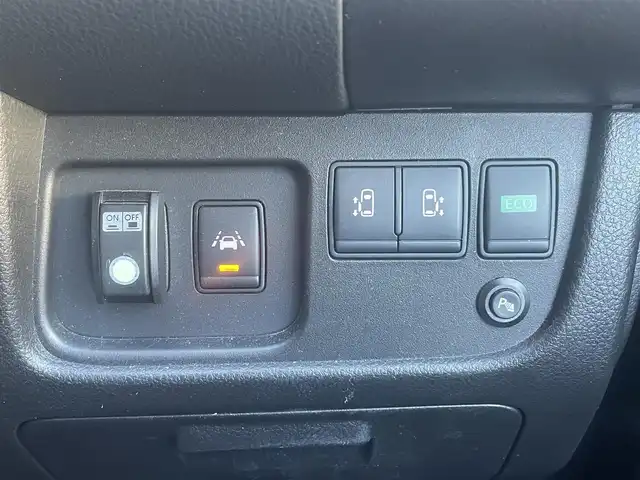 日産 セレナ ハイウェイスター Sハイブリッド 岐阜県 2014(平26)年 8.4万km ダイヤモンドブラック (株)IDOMが運営する【じしゃロン多治見店】の自社ローン専用車両になります。こちらは現金またはオートローンご利用時の価格です。自社ローンご希望の方は別途その旨お申付け下さい。/社外メモリナビ（AVN-LS03W）/　（Bluetooth/DVD/フルセグ）/両側パワースライドドア/クルーズコントロール/バックカメラ/レーンキープアシスト/アイドリングストップ/LEDヘッドライト/スマートキー/コーナーセンサー/ETC/サンシェード