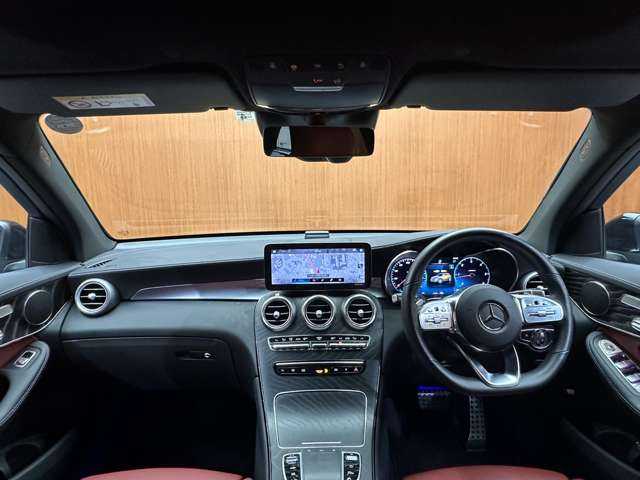 メルセデス・ベンツ ＧＬＣ２２０ d 4マチック AMGライン 千葉県 2022(令4)年 5.2万km オブシディアンブラック ＡＭＧレザーエクスクルーシブＰＫＧ　/赤黒革　/パノラマＳＲ　/ＡＣＣ　/ＨＵＤ　/ナビ　/ＴＶ　/３６０°前後シートヒーター　/電動リアゲート　/オートハイビーム　/衝突軽減Ｂ　/ＢＳＭ　/ＬＫＡ　/ＥＴＣ　/１オーナー