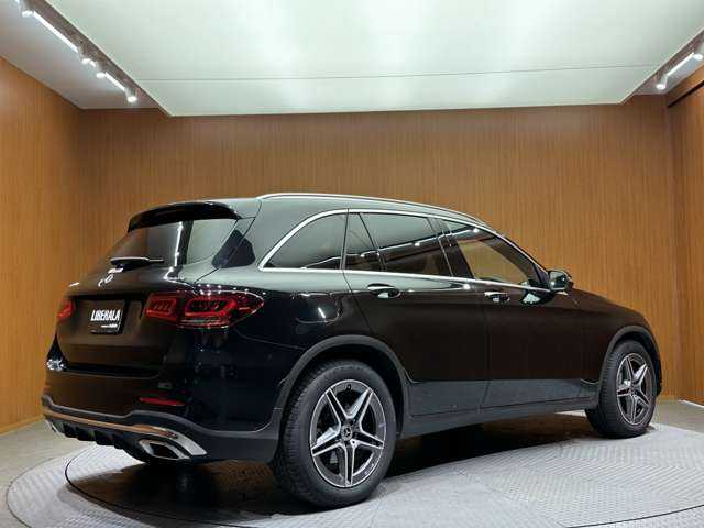 メルセデス・ベンツ ＧＬＣ２２０ d 4マチック AMGライン 千葉県 2022(令4)年 5.2万km オブシディアンブラック ＡＭＧレザーエクスクルーシブＰＫＧ　/赤黒革　/パノラマＳＲ　/ＡＣＣ　/ＨＵＤ　/ナビ　/ＴＶ　/３６０°前後シートヒーター　/電動リアゲート　/オートハイビーム　/衝突軽減Ｂ　/ＢＳＭ　/ＬＫＡ　/ＥＴＣ　/１オーナー
