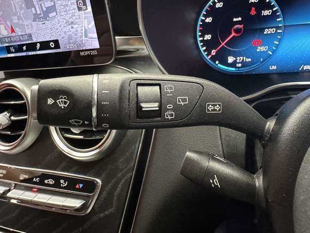 メルセデス・ベンツ ＧＬＣ２２０ d 4マチック AMGライン 千葉県 2022(令4)年 5.2万km オブシディアンブラック ＡＭＧレザーエクスクルーシブＰＫＧ　/赤黒革　/パノラマＳＲ　/ＡＣＣ　/ＨＵＤ　/ナビ　/ＴＶ　/３６０°前後シートヒーター　/電動リアゲート　/オートハイビーム　/衝突軽減Ｂ　/ＢＳＭ　/ＬＫＡ　/ＥＴＣ　/１オーナー