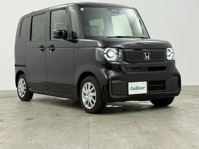 ホンダ Ｎ ＢＯＸ 愛知県 2024(令6)年 0.3万km クリスタルブラックパール ワンオーナー/ホンダセンシング/　・衝突軽減ブレーキ/　・先行車発進お知らせ機能/　・歩行者事故低減ステアリング/　・路外逸脱抑制機能/　・標識認識機能/　・渋滞追従機能付アダプティブクルーズコントロール/　・線維持支援システム/　・誤発進抑制機能/　・後方誤発進抑制機能/　・近距離衝突軽減ブレーキ/　・急アクセル抑制機能/　・パーキングセンサーシステム/　・オートハイビーム/ホンダコネクトGathers9インチナビ/　（Bluetooth/フルセグTV/CD/DVD/USB）/バックカメラ/ETC/両側パワースライドドア/シートヒーター/ドライブレコーダー/純正フロアマット/ロールサンシェード/オートライト/スマートキー/電子パーキング/オートホールド/後席テーブル