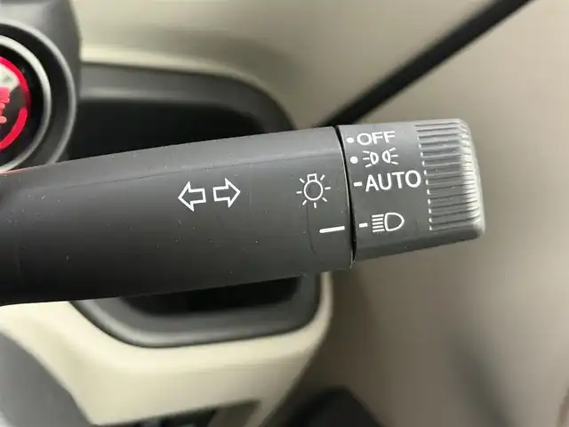 ホンダ Ｎ ＢＯＸ 愛知県 2024(令6)年 0.3万km クリスタルブラックパール ワンオーナー/ホンダセンシング/　・衝突軽減ブレーキ/　・先行車発進お知らせ機能/　・歩行者事故低減ステアリング/　・路外逸脱抑制機能/　・標識認識機能/　・渋滞追従機能付アダプティブクルーズコントロール/　・線維持支援システム/　・誤発進抑制機能/　・後方誤発進抑制機能/　・近距離衝突軽減ブレーキ/　・急アクセル抑制機能/　・パーキングセンサーシステム/　・オートハイビーム/ホンダコネクトGathers9インチナビ/　（Bluetooth/フルセグTV/CD/DVD/USB）/バックカメラ/ETC/両側パワースライドドア/シートヒーター/ドライブレコーダー/純正フロアマット/ロールサンシェード/オートライト/スマートキー/電子パーキング/オートホールド/後席テーブル