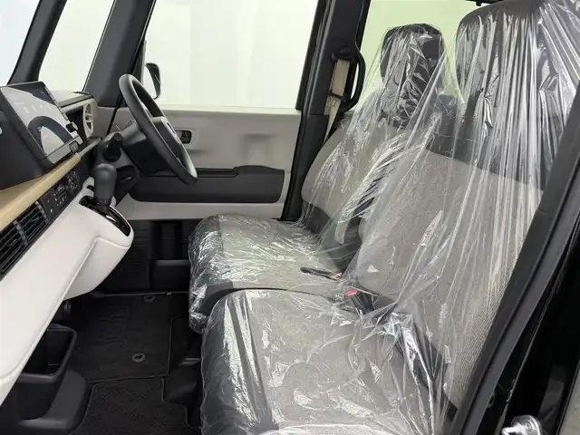ホンダ Ｎ ＢＯＸ 愛知県 2024(令6)年 0.3万km クリスタルブラックパール ワンオーナー/ホンダセンシング/　・衝突軽減ブレーキ/　・先行車発進お知らせ機能/　・歩行者事故低減ステアリング/　・路外逸脱抑制機能/　・標識認識機能/　・渋滞追従機能付アダプティブクルーズコントロール/　・線維持支援システム/　・誤発進抑制機能/　・後方誤発進抑制機能/　・近距離衝突軽減ブレーキ/　・急アクセル抑制機能/　・パーキングセンサーシステム/　・オートハイビーム/ホンダコネクトGathers9インチナビ/　（Bluetooth/フルセグTV/CD/DVD/USB）/バックカメラ/ETC/両側パワースライドドア/シートヒーター/ドライブレコーダー/純正フロアマット/ロールサンシェード/オートライト/スマートキー/電子パーキング/オートホールド/後席テーブル