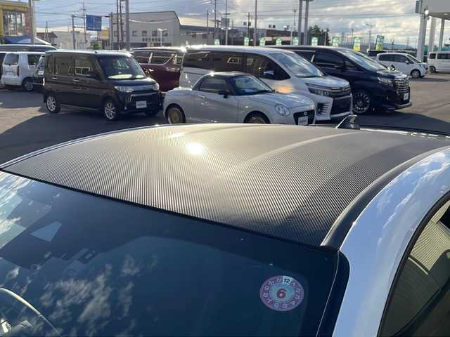 トヨタ ＧＲヤリス RZ ハイパフォーマンス 道北・旭川 2020(令2)年 6万km プラチナホワイトパールマイカ ・4WD/・禁煙車/・JBLサウンド/・純正BBS製18インチアルミホイール/・カーボン調ルーフ/・TRDフロントスポイラー/・冷却スプレー機能付き空冷インタークーラー/・GRロゴ入りブレーキキャリパー/・純正ディスプレイオーディオナビ/ BT/USB/フルセグ/・トヨタセーフティセンス/・PCS/・LTA/・BSM/・ACC/・HUD/・クリアランスソナー /・アイドリングストップ/・オートハイビーム/・オートライト/・LEDヘッドライト/・フォグライト /・ハーフレザー/・オートリトラミラー /・オートワイパー/・ミラーヒーター /・ビルトインETC2.0/・ドライブレコーダー/・純正フロアマット