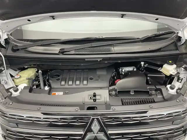 三菱 デリカＤ：５ ブラックエディション 滋賀県 2025(令7)年 0.1千km ホワイトダイヤモンド 届出済み未使用車/ALPINE11インチナビ/【Bluetooth/CD/DVD/フルセグTV】/レザーシート/両側パワースライドドア/全方位カメラ/追従クルーズコントロール/ブラインドスポットモニタリング/LEDヘッドライト/オートマチックハイビーム/D席パワーシート/D/Nシートヒーター/ステアリングヒーター/パワーバックドア/AC100V電源/電動パーキングブレーキ/オートブレーキホールド/パドルシフト/プッシュスタート/スマートキー/ステアリングリモコン