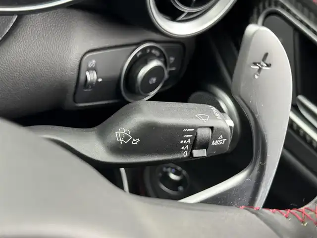 アルファロメオ ジュリア クアドリフォリオ 福岡県 2018(平30)年 1.6万km 白 純正８．８型ディスプレイオーディオ　/バックカメラ　/ハーマンカードン　/追従クルーズコントロール　/コーナーセンサー　/衝突軽減ブレーキ　/レーンキープ　/アクセル踏み間違い防止　/ブラインドスポットモニター　/パドルシフト　/純正１９インチＡＷ/ＬＥＤヘッドライト