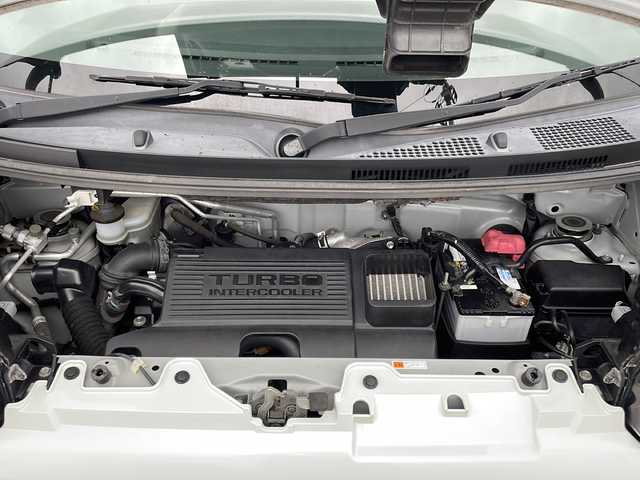 ダイハツ ウェイク G ターボ　レジャーエディション SA Ⅲ 山口県 2017(平29)年 5.7万km パールホワイトⅢ 純正8インチナビ/・フルセグテレビ/・Bluetooth接続オーディオ/・DVD再生機能/パノラミックビュー/ETC/ドライブレコーダー/スマートアシストIII/・衝突回避支援ブレーキ/・衝突警報/・車線逸脱警報/・オートハイビーム/・先行車発進お知らせ機能/LEDヘッドライト/オートライト/両側オートスライドドア/スマートキー/ドアバイザー/オートリトラミラー/純正フロアマット/取扱説明書