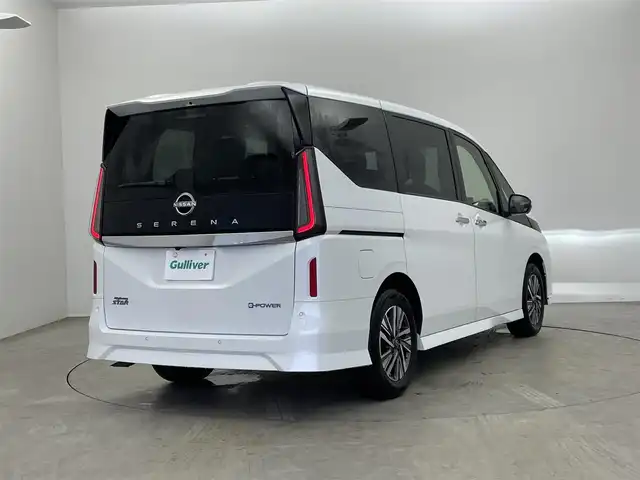 日産 セレナ e－パワー ハイウェイスター V 埼玉県 2025(令7)年 0.1千km プリズムホワイト 登録済み未使用車/アラウンドビューモニター（移動物 検知機能付）/インテリジェントルームミラー/アドバンスドドライブアシストディスプレイ/（12.3インチカラーディスプレイ）/ワイヤレス充電器/NissanConnectナビゲーションシステム（地デジ内蔵）/車載通信ユニット（TCU［Telematics Control Unit］）/ETC2.0ユニット（ビルトインタイプ）/ドライブレコーダー（前後セット）/プロパイロット（ナビリンク機能付）/プロパイロット緊急停止支援システム（SOSコール機能付）/エマージェンシーブレーキ/両側デンドウスライドドア（ハンズフリー）/前後コーナーセンサー/純正16インチアルミホイール/前後コーナーセンサー