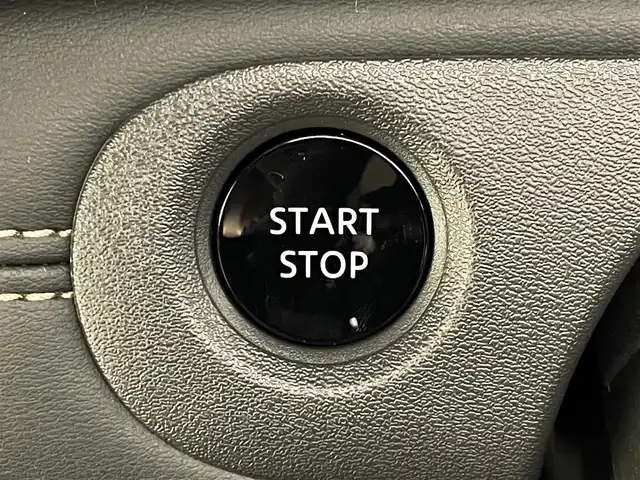 日産 セレナ e－パワー ハイウェイスター V 埼玉県 2025(令7)年 0.1千km プリズムホワイト 登録済み未使用車/アラウンドビューモニター（移動物 検知機能付）/インテリジェントルームミラー/アドバンスドドライブアシストディスプレイ/（12.3インチカラーディスプレイ）/ワイヤレス充電器/NissanConnectナビゲーションシステム（地デジ内蔵）/車載通信ユニット（TCU［Telematics Control Unit］）/ETC2.0ユニット（ビルトインタイプ）/ドライブレコーダー（前後セット）/プロパイロット（ナビリンク機能付）/プロパイロット緊急停止支援システム（SOSコール機能付）/エマージェンシーブレーキ/両側デンドウスライドドア（ハンズフリー）/前後コーナーセンサー/純正16インチアルミホイール/前後コーナーセンサー