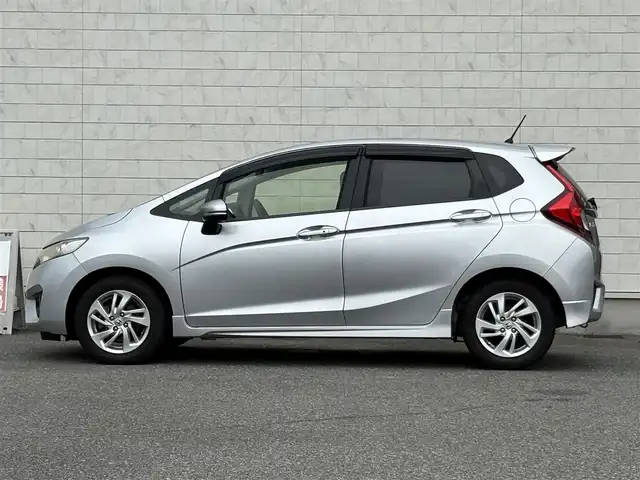 ホンダ フィット 13G Sパッケージ 山口県 2013(平25)年 14.8万km アラバスターシルバーメタリック 社外ナビ フルセグTV CD DVD/ETC/LEDオートヘッドライト/フォグライト/スマートキー 2個/パドルシフト/アルミホイール/取説