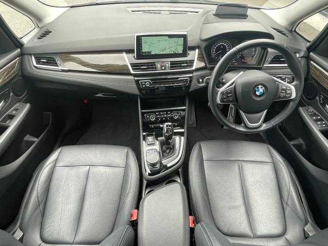ＢＭＷ ２１８ｉ グランツアラー ラグジュアリー 埼玉県 2018(平30)年 2.8万km ミネラルホワイト 黒革シート/アクティブクルーズコントロール/純正HDDナビ/(Bluetooth/USB/CD/DVD)/バックカメラ/ヘッドアップディスプレイ/インテリジェントセーフティー/オートマチックトランクリッド/シートヒーター/純正１７インチアルミホイール