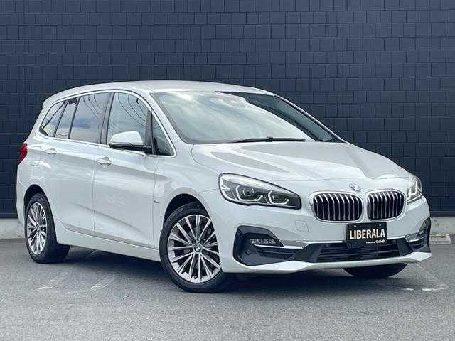 ＢＭＷ ２１８ｉ グランツアラー ラグジュアリー 埼玉県 2018(平30)年 2.8万km ミネラルホワイト 黒革シート/アクティブクルーズコントロール/純正HDDナビ/(Bluetooth/USB/CD/DVD)/バックカメラ/ヘッドアップディスプレイ/インテリジェントセーフティー/オートマチックトランクリッド/シートヒーター/純正１７インチアルミホイール