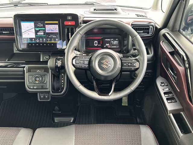 スズキ スペーシア カスタム HYBRID XS ターボ 山形県 2024(令6)年 0.7万km ピュアホワイトパール/ブラック2トーン 禁煙車/ツートンカラー/4WD/デュアルセンサーブレーキサポートII/アダプティブクルーズコントロール/横滑り防止装置/レーンキープアシスト/前後コーナーセンサー/オートマチックハイビーム/全方位カメラ/純正9インチナビ/（Bluetooth/フルセグ/AM/FM/USB)/テレビキャンセラー/ヘッドアップディスプレイ/ステアリングスイッチ/ステアリングヒーター/パドルシフト/ハーフレザーシート/前席シートヒーター/スマートキー×２/純正アルミホイール/LEDライト/フォグランプ