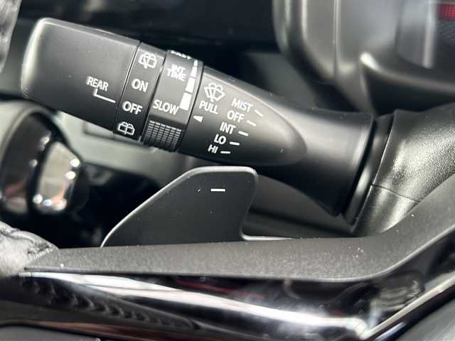 スズキ スペーシア カスタム HYBRID XS ターボ 山形県 2024(令6)年 0.7万km ピュアホワイトパール/ブラック2トーン 禁煙車/ツートンカラー/4WD/デュアルセンサーブレーキサポートII/アダプティブクルーズコントロール/横滑り防止装置/レーンキープアシスト/前後コーナーセンサー/オートマチックハイビーム/全方位カメラ/純正9インチナビ/（Bluetooth/フルセグ/AM/FM/USB)/テレビキャンセラー/ヘッドアップディスプレイ/ステアリングスイッチ/ステアリングヒーター/パドルシフト/ハーフレザーシート/前席シートヒーター/スマートキー×２/純正アルミホイール/LEDライト/フォグランプ