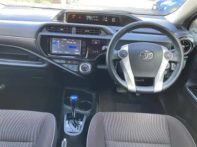 トヨタ アクア G 愛知県 2016(平28)年 6.3万km ライムホワイトパールクリスタルシャイン トヨタセーフティセンス/衝突回避支援ブレーキサポート/車線逸脱警報機能/純正SDナビTV/DVDビデオ&CD/地デジ　フルセグ/Bluetoothオーディオ/バックカメラ/オートライト/オートマチックハイビーム/ビルトインETC/クルーズコントロール/スマートキー/プッシュスタート/前後2カメラドライブレコーダ