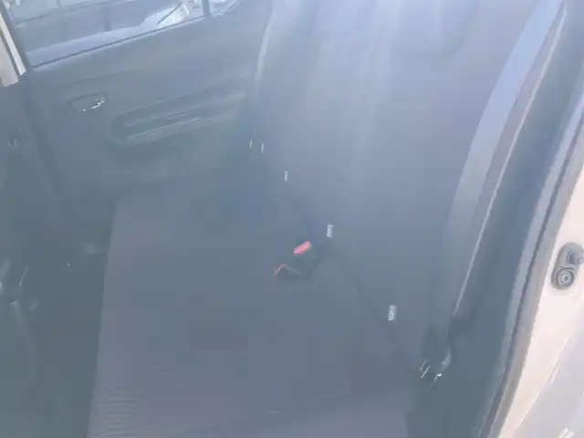 トヨタ アクア G 愛知県 2016(平28)年 6.3万km ライムホワイトパールクリスタルシャイン トヨタセーフティセンス/衝突回避支援ブレーキサポート/車線逸脱警報機能/純正SDナビTV/DVDビデオ&CD/地デジ　フルセグ/Bluetoothオーディオ/バックカメラ/オートライト/オートマチックハイビーム/ビルトインETC/クルーズコントロール/スマートキー/プッシュスタート/前後2カメラドライブレコーダ