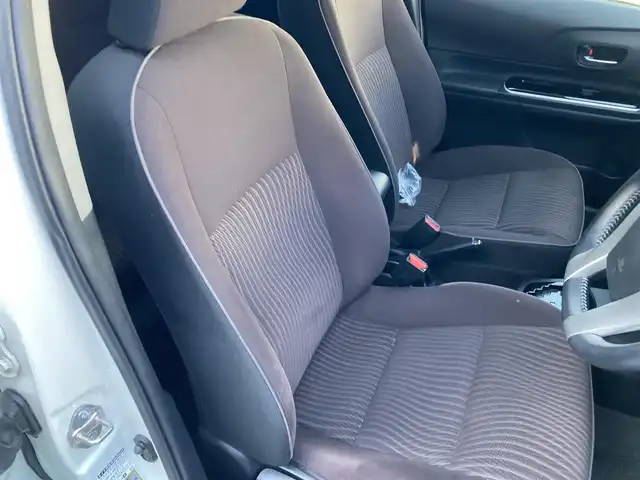 トヨタ アクア G 愛知県 2016(平28)年 6.3万km ライムホワイトパールクリスタルシャイン トヨタセーフティセンス/衝突回避支援ブレーキサポート/車線逸脱警報機能/純正SDナビTV/DVDビデオ&CD/地デジ　フルセグ/Bluetoothオーディオ/バックカメラ/オートライト/オートマチックハイビーム/ビルトインETC/クルーズコントロール/スマートキー/プッシュスタート/前後2カメラドライブレコーダ