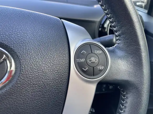 トヨタ アクア G 愛知県 2016(平28)年 6.3万km ライムホワイトパールクリスタルシャイン トヨタセーフティセンス/衝突回避支援ブレーキサポート/車線逸脱警報機能/純正SDナビTV/DVDビデオ&CD/地デジ　フルセグ/Bluetoothオーディオ/バックカメラ/オートライト/オートマチックハイビーム/ビルトインETC/クルーズコントロール/スマートキー/プッシュスタート/前後2カメラドライブレコーダ