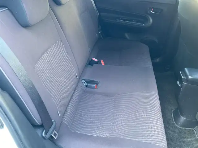 トヨタ アクア G 愛知県 2016(平28)年 6.3万km ライムホワイトパールクリスタルシャイン トヨタセーフティセンス/衝突回避支援ブレーキサポート/車線逸脱警報機能/純正SDナビTV/DVDビデオ&CD/地デジ　フルセグ/Bluetoothオーディオ/バックカメラ/オートライト/オートマチックハイビーム/ビルトインETC/クルーズコントロール/スマートキー/プッシュスタート/前後2カメラドライブレコーダ