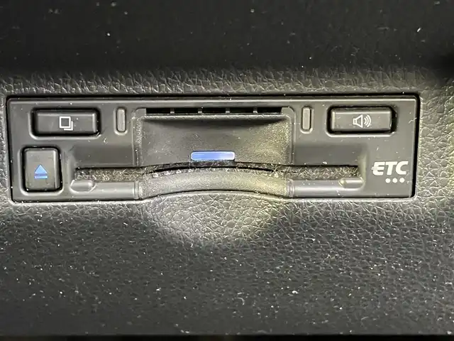 トヨタ シエンタ ハイブリッド X 岡山県 2022(令4)年 3.4万km アーバンカーキ 純正ディスプレイオーディオ/Bluetooth、AM、FM/AppleCarplay、AndroidAuto/バックカメラ/ETC/ドライブレコーダー/オートライト/片側パワースライドドア/トヨタセーフティセンス/・レーダークルーズコントロール/・レーンディパーチャーアラート/・プリクラッシュセーフティ/・オートマチックハイビーム